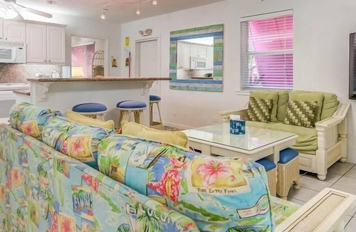 Islamorada House | Entire Compound on Gated Bayfront Property