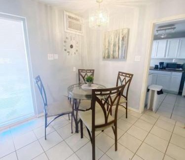 El Paso Apartment | Entire Home Near Cordova Intl Bridge