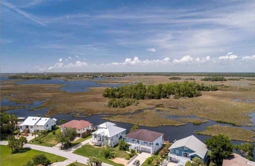 Dixie Shores House | Estuary Oasis