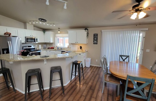 Lewis County House | Ethel House-Spacious, Quiet Home w/Pool Table/Game Room and large backyard