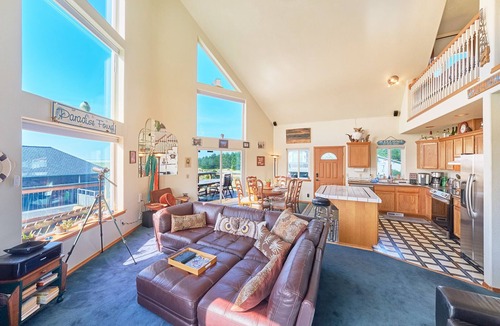 Ocean Park House | EV Charger, AMAZING VIEWS, Pool Table, Rec Room (Owl)