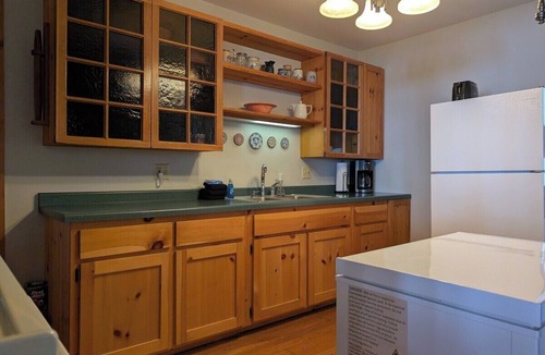La Pointe House | Evelyn`s Place - Charming Cottage with Spectacular