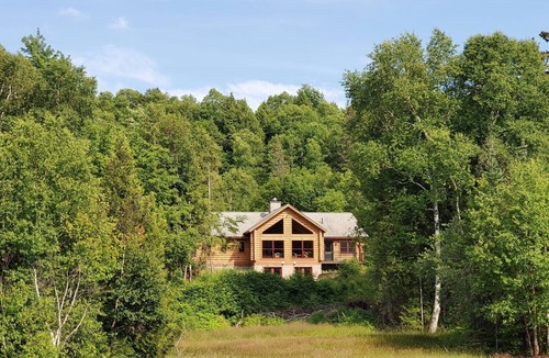 Atlantic Mine House | Exceptional Log home on Lake Superior - Near Houghton and Hancock MI