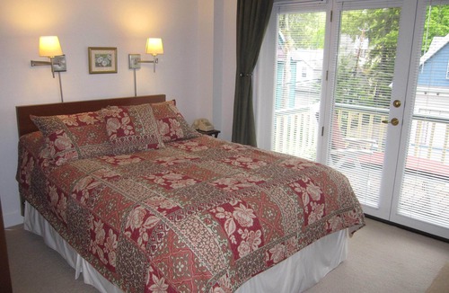 Chautauqua Condo | Exceptional, Spacious 2-BR 2-Bath in St Elmo