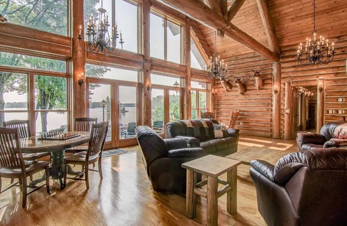 Hayward Cabin | Exclusive Home On Chippewa Flowage- 3.6 acres with sand beach and two Private docks
