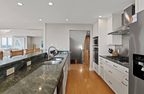 Spring Lake House | Exclusive Lakefront Luxury | Lighthouse views | Long walks on beach