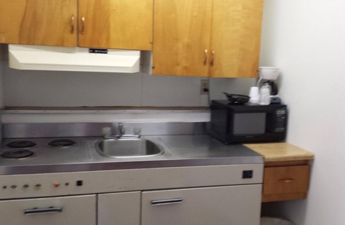 Lakeview Hotel | Executive Inn & Suites