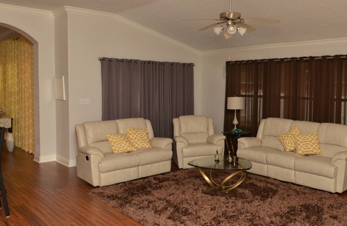 Ferry Pass House | Executive Style Florida Home looking for a Family***FREE HIGHSPEED WI-FI & Cable