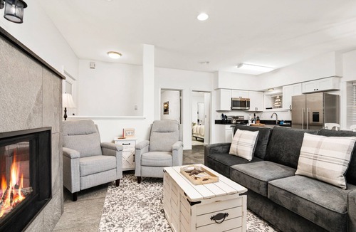 Lincoln Beach House | Expansive Ocean Views From Home and Hot Tub, Pet Friendly, Private Deck, Fireplace, Steps From Beach