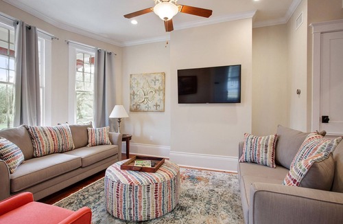 New Orleans House | Experience city life near vibrant City Park