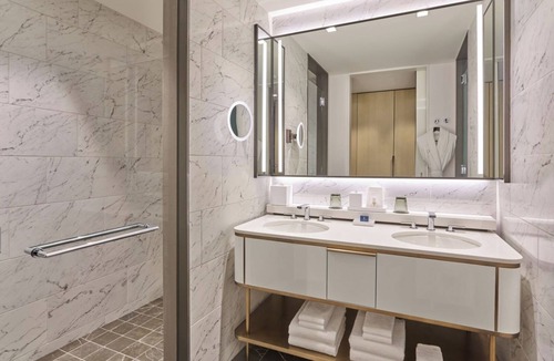 Fort Worth Cultural District Hotel | Experience Elegance at Distinct Room Near Fort Worth’s Buzz