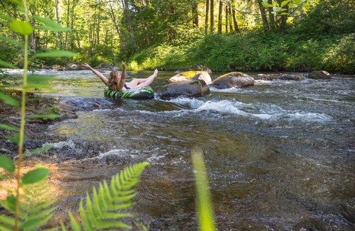 Maple Ridge Resort | Experience Glamping on a budget! Self contained, quiet, romantic, swim, fish,