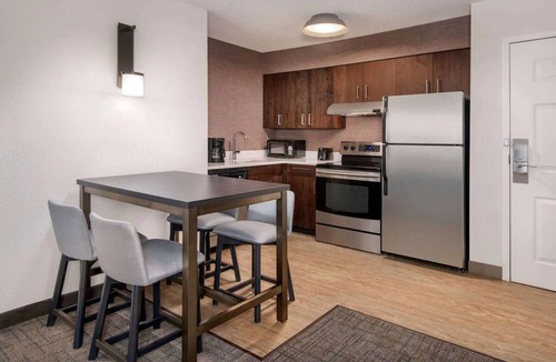 Town Center Hotel | Experience Kennesaw's Charm! 2 Relaxing 2BR Suites with Breakfast, Pet-friendly!