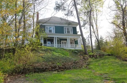 Sault Ste. Marie House | Experience Timeless Elegance at Our Historic Home
