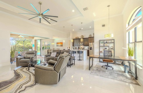 Trafalgar House | Explore A Modern Oasis — Your Private Slice of Southwest Florida Paradise