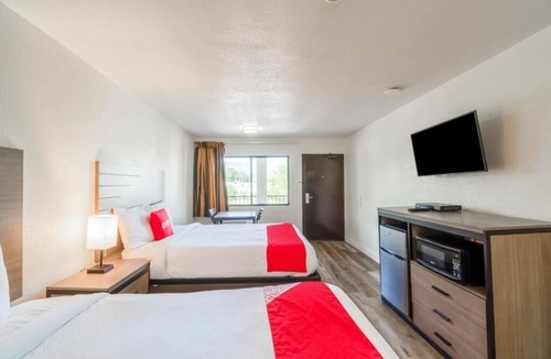FM 1960 Hotel | Explore Houston from Our Welcoming Room