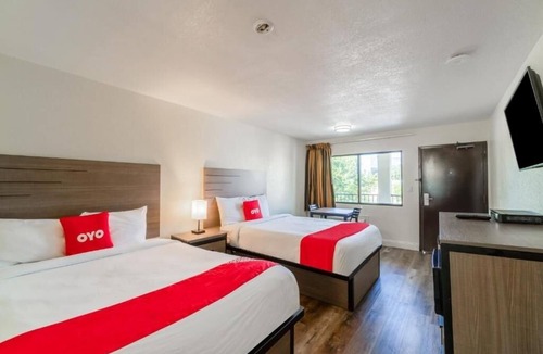 FM 1960 Hotel | Explore Houston from Our Welcoming Room
