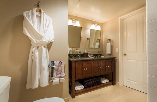 Cupertino Hotel | Explore Silicon Valley | 3 Pet-Friendly Units | Onsite Pool | Free Breakfast