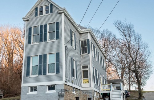 East Price Hill Apartment | Exquisite Apartment! Great Location! 3 MI From Downtown Cincy Complete Reno