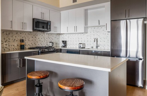Piedmont Avenue Apartment | Exquisite Oakland 1BR w/Gym, W/D & Rooftop, nr Dining, by Blueground