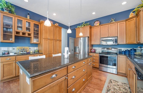 Manistee House | Exquisite Private Lake Front Family Home