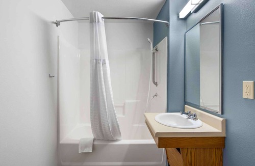 Gulfport Hotel | Extended Stay America Select Suites - Gulfport