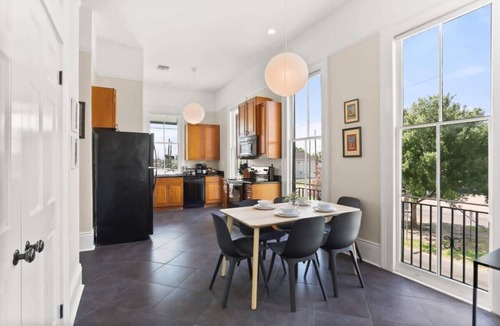 Faubourg Marigny Apartment | Fab Marigny | 2BD Flat | Close to French Quarter