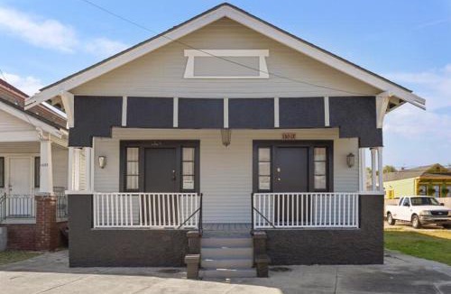Saint Roch House | Fabulous Franklin studio steps from St Claude Ave