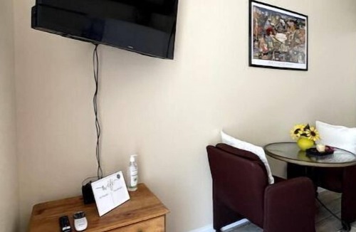 North Las Vegas Apartment | FABULUZ LAS VEGAS DELUXE 2 BEDROOM QUEEN