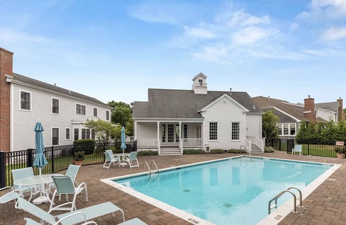 Shinnecock Hills House | Fall in the Hamptons - Best Time of the Year!