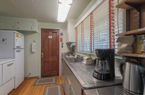 Government Camp Cabin | Fall special, stay before 9/21/26 get third night free! EV charger