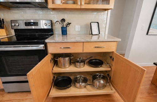 Neahkahnie Beach House | Family Favorite! Treehouse,Huge Yard,Firepit & EV Charger.Walk to town & beach