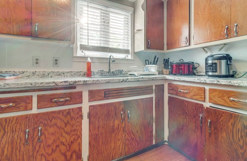 Farmington Hills House | Family-Friendly Home w/Yard in Farmington Hills!