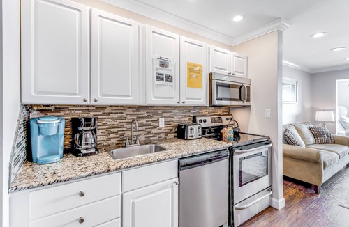 Navarre Beach Apartment | Family-Friendly Bayfront Studio w/Free WiFi, Bay Views, Central AC, Full Kitchen
