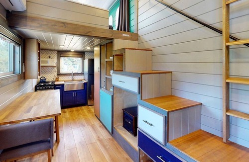 Waldport Cabin | Family-Friendly Tiny House Getaway near Waldport, Oregon