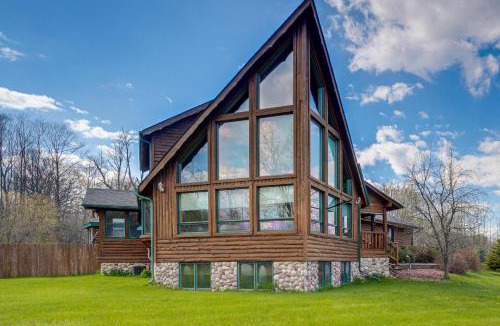 Hingham House | Family + Group Friendly | Modern Log Cabin Home