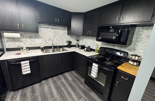 Lafayette House | Fantastic 4-bedroom house with AC in charming Lafayette