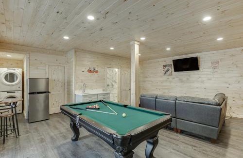 Helen House | Fantastic Family Cabin w Firepit