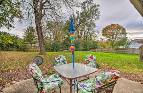 Fox River Grove House | Fenced Yard: Fox River Grove Home, Dogs Welcome