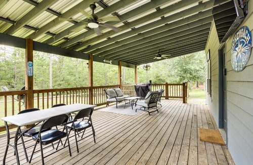 Brookeland House | Fire Pit & Yard! Rayburn Country Resort Escape