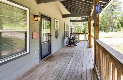 Brookeland House | Fire Pit & Yard! Rayburn Country Resort Escape