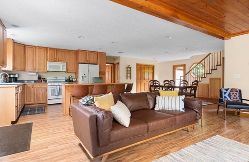 Mayfield House | Firefly Lodge Boardman River Hot Tub Woodstove