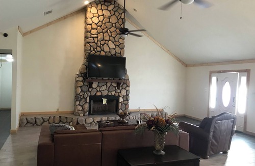 Delacroix House | Fishing camp in Reggio LA 5 minutes from hope dale and Delacroix