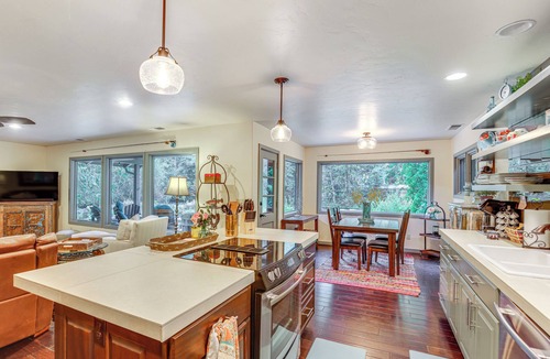Blue River Cabin | Fishing & Rafting: McKenzie River Cabin!