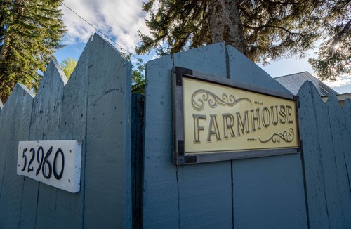 Fort Klamath Cottage | Five Minutes from Crater Lake National Park