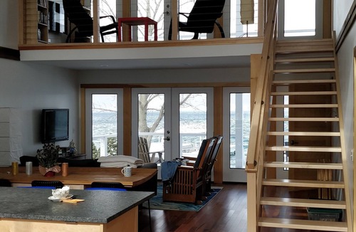 Hammondsport House | Flora on Crystal Beach