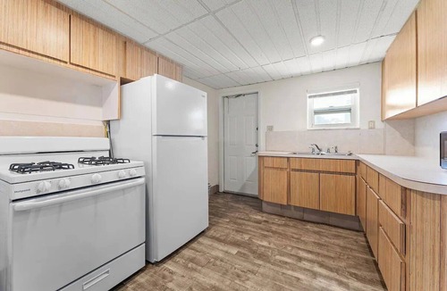 Little Torch Key Hotel | Florida Keys Water View w/Kitchen, Balcony, Pool & Beach Fun | Free-Breakfast