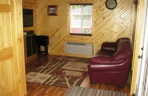 Silver Lake Cottage | Floridale Cottage, 3 bedroom near Silver Lake, Floridale Association, sleeps 8