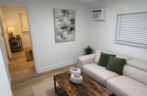 Dania Beach Apartment | Fort Lauderdale Airport Pacifica Bleu LK