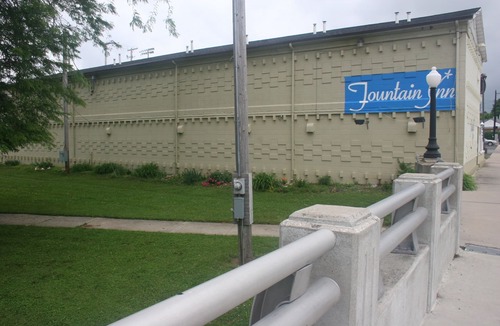 Van Wert Hotel | Fountain Inn